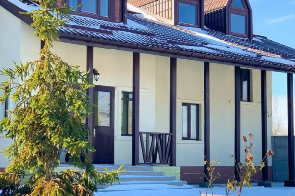 Restaurant and motel complex in Kremenchuk is offered for sale