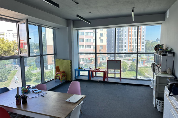 Продажа многофункционального детского центра «Муравейник» в Белой Церкви