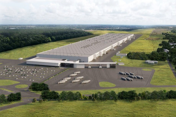 Продаж ділянки 122 га з фасадом на трасу E40 в 20 км від Києва