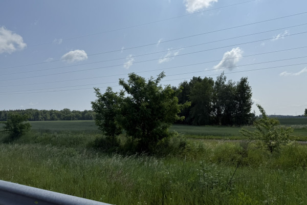 Продаж ділянки 122 га з фасадом на трасу E40 в 20 км від Києва