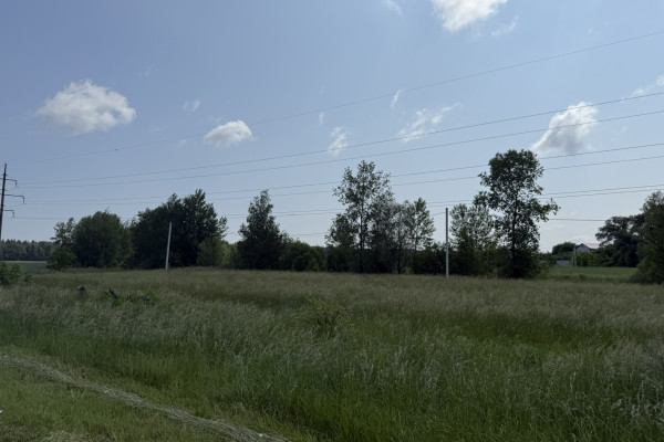 Продаж ділянки 122 га з фасадом на трасу E40 в 20 км від Києва