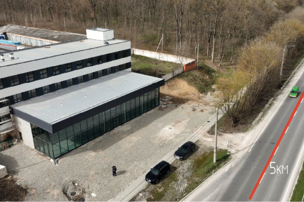 Продажа торгово-офисного здания 2000 м² в пригороде Тернополя