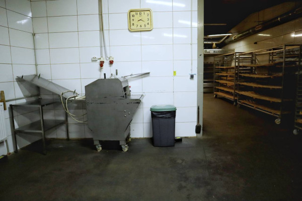 Продаж виробництва хліба та кондитерських виробів біля м. Рівне