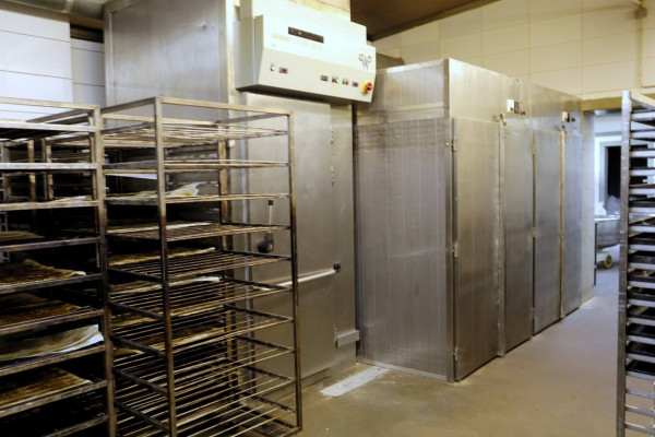 Продаж виробництва хліба та кондитерських виробів біля м. Рівне