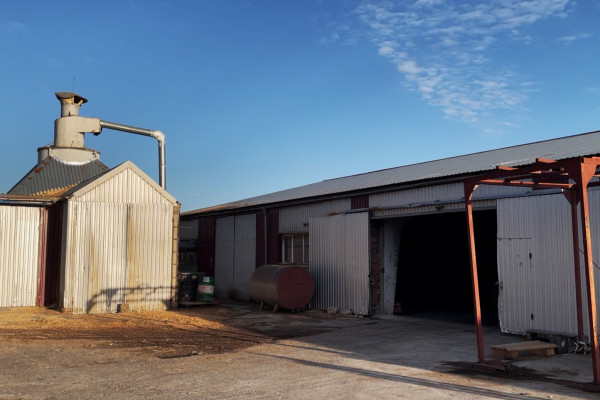 Продажа производственного комплекса 2 200 м² и 0,64 га в Волынской области