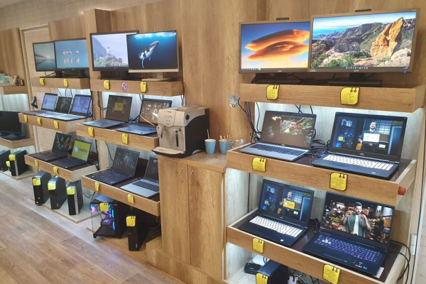 Продажа сети магазинов отборных ноутбуков