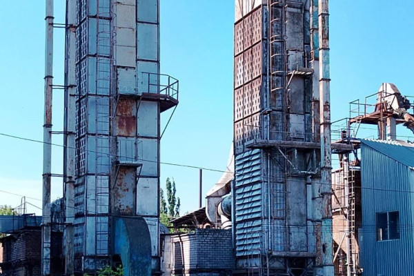 Продаж елеваторного комплексу 5 186 м², 2,84 га з виробничо-складською інфраструктурою у м. Кропивницькому