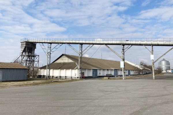 Продажа линейного зернового элеватора на 30 000 тонн в Винницкой области