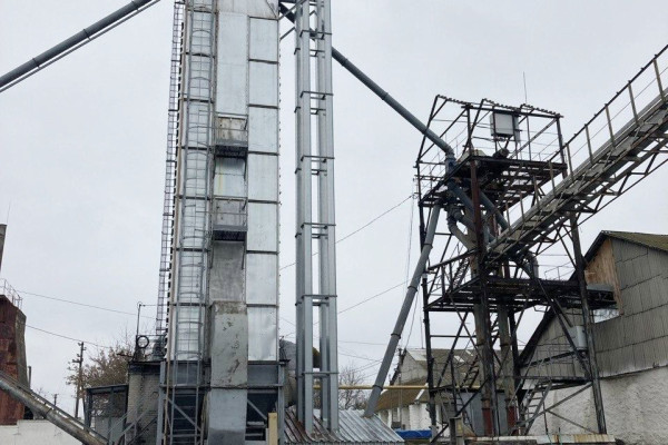 Продажа линейного зернового элеватора на 30 000 тонн в Винницкой области