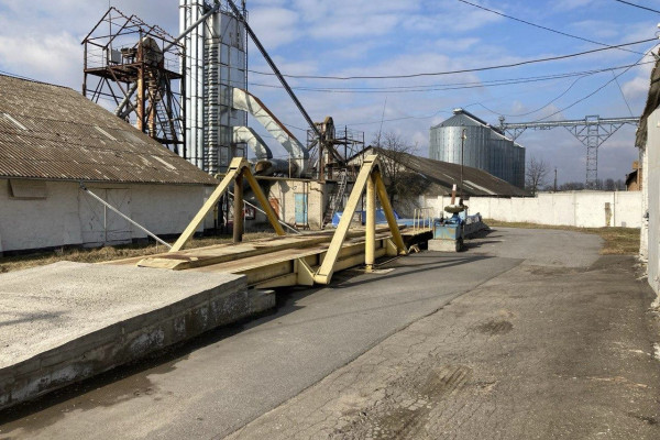 Продажа линейного зернового элеватора на 30 000 тонн в Винницкой области