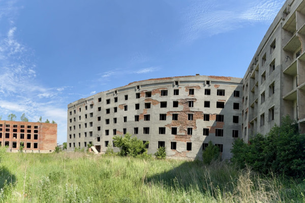 Продаж обʼєкту незавершеного будівництва (комплекс професійно-технічного училища) в Рівненській області