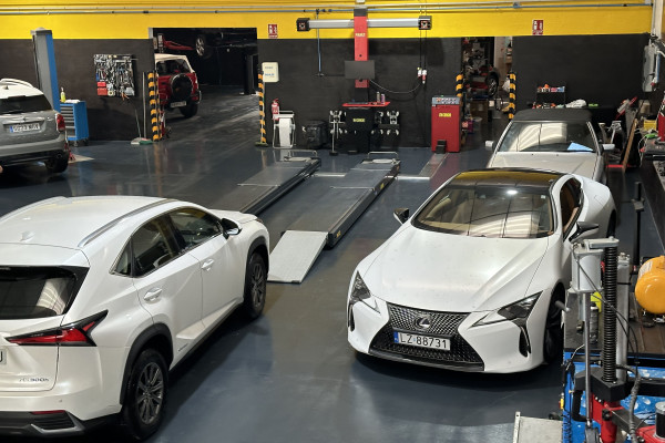 Продажа действующего автосервиса в Алтее, Испания