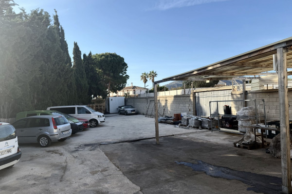 Продажа действующего автосервиса в Алтее, Испания