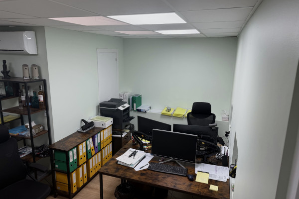 Продажа действующего автосервиса в Алтее, Испания