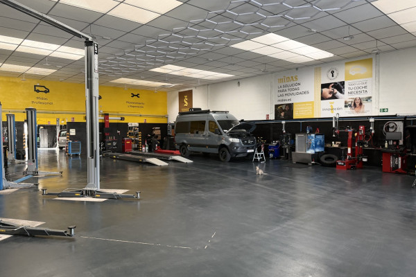 Продажа действующего автосервиса в Алтее, Испания