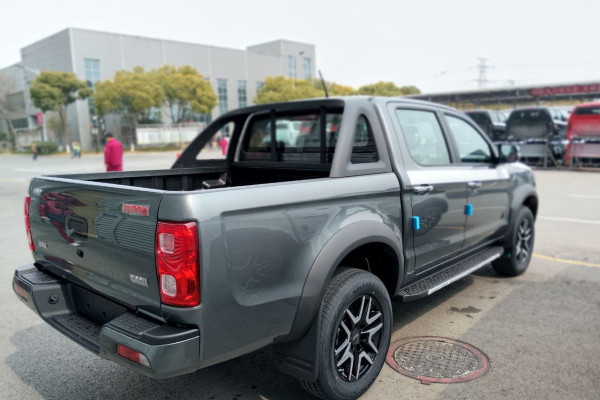 Інвестиції у високотехнологічний пікап для оборони та безпеки