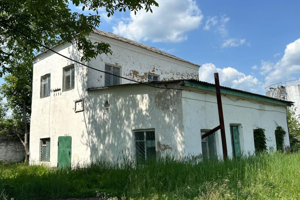 Продаж майнового комплексу колишнього цукрового заводу, 80 га в Черкаській області