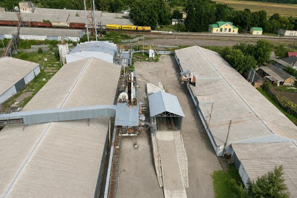 Продаж елеватору 40 000 тонн з олійно-пресовим заводом 280 тонн/добу в Полтавській області