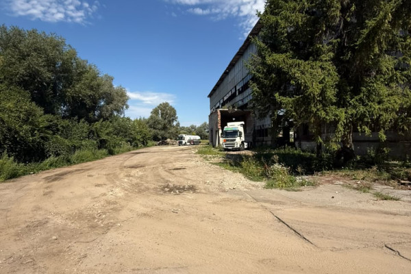 Продажа промышленного комплекса 6 000 м² на участке 5,4 га с ж/д веткой возле Тернополя