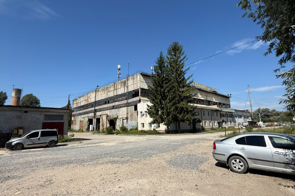 Продажа промышленного комплекса 6 000 м² на участке 5,4 га с ж/д веткой возле Тернополя
