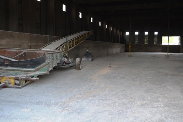 Элеваторный комплекс с причалом