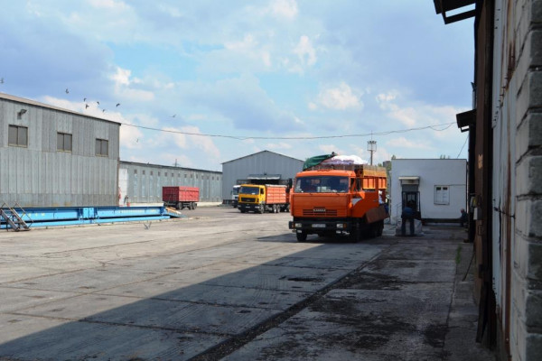 Элеваторный комплекс с причалом