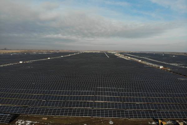 ДТЭК построил крупнейшую в Украине Никопольскую СЭС на 246 МВт