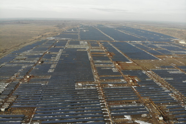 ДТЭК построил крупнейшую в Украине Никопольскую СЭС на 246 МВт