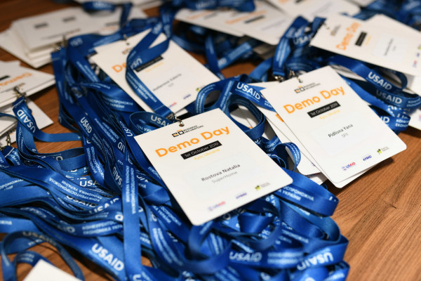 USAID-supported eō Business Incubators Holds First Demo Day in Ukraine