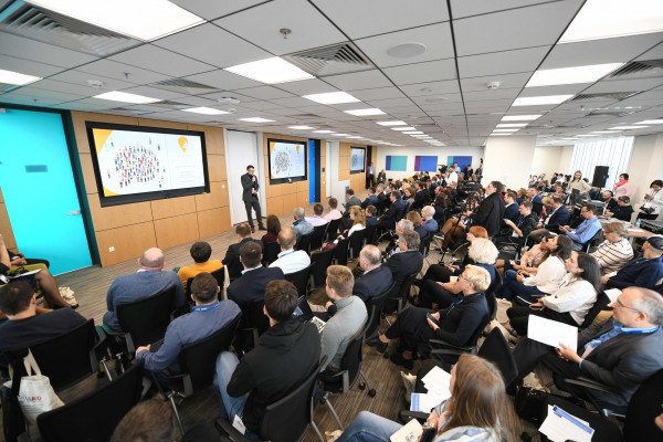 USAID-supported eō Business Incubators Holds First Demo Day in Ukraine