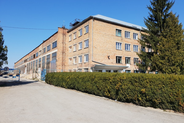 Действующий завод по металлообработке рядом со Львовом и границей ЕС