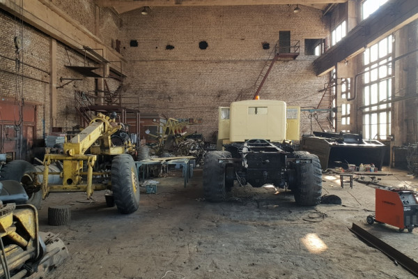 Действующий завод по металлообработке рядом со Львовом и границей ЕС