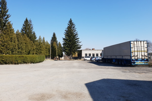 Действующий завод по металлообработке рядом со Львовом и границей ЕС