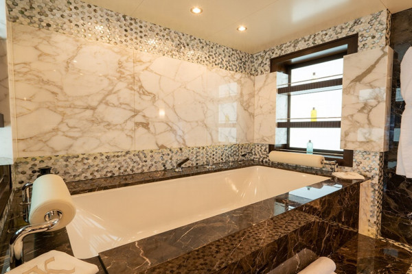 Александр Ярославский продает свою яхту Kaiser за €49,5 млн