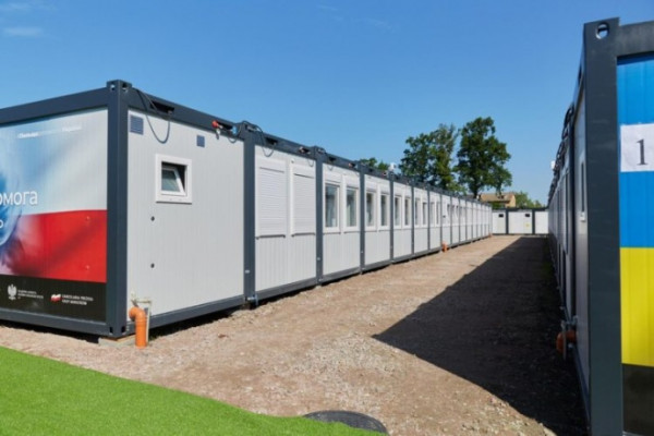 Первый пошел: в Бородянке открыли модульный городок для пострадавших от войны