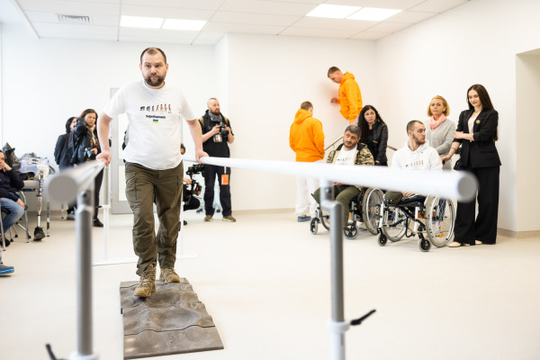 Недалеко от Львова открыли первый центр протезирования и реабилитации Superhumans