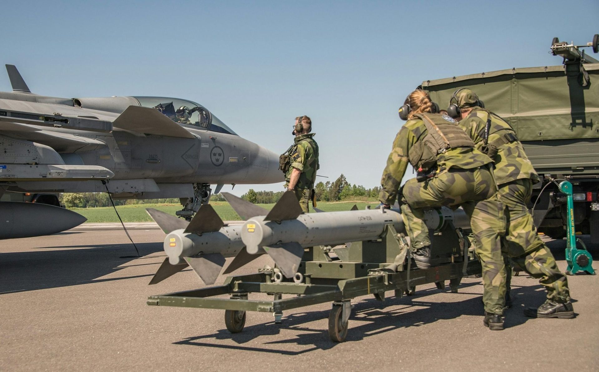 Європа запускає нову гонку оборонних інвестицій: SAFE, MDM і DSRB ...