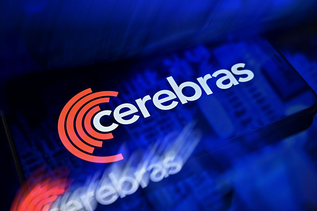 Американский разработчик ИИ-чипов Cerebras привлек $5,55 млрд в крупнейшем IPO года при оценке около $49 млрд